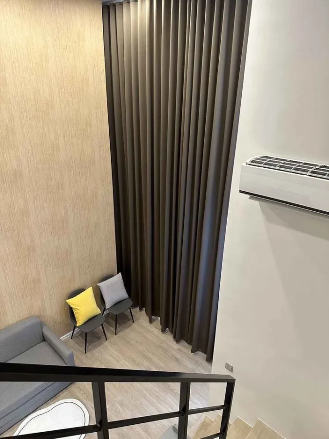 For rent: Modiz rhyme Ramkhamhaeng. Duplex room, spacious, high ceilings, open, airy, comfortable, complete, all in one place. Book now.