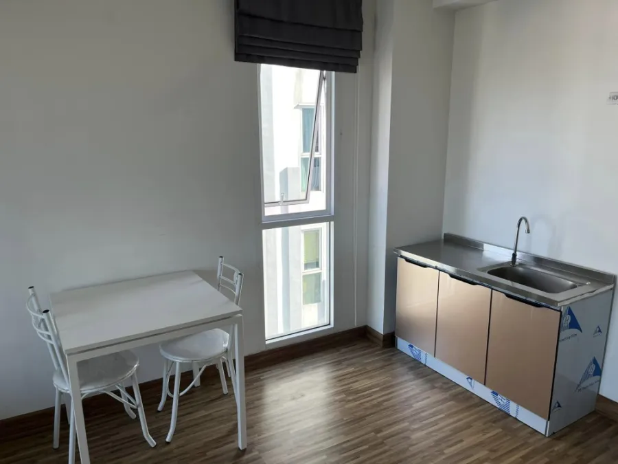 Condo for sale or rent, The Iris Bang Yai, swimming pool view, corner room, very private. When you're ready, you must hurry.