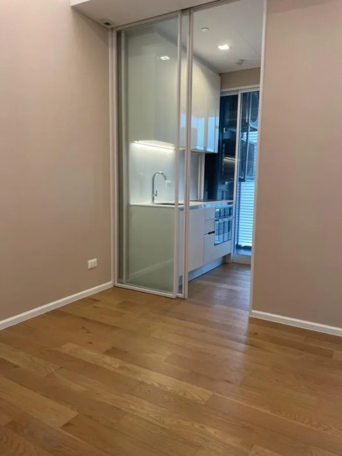 Selling The Saint Residences, new room, garden view, 20th floor, great price, room decoration type, you need to reserve it. Don't miss it.