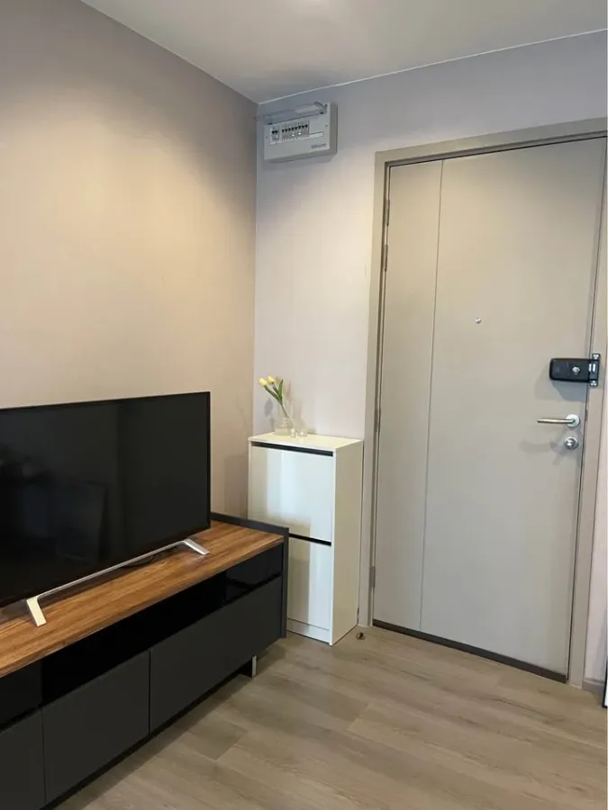 For rent: The Politan Rive, ready to move in, high floor, fully furnished, reserve now.