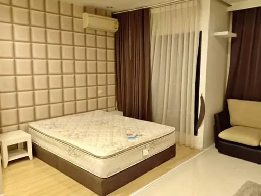 ปล่อยเช่าคอนโด Sense พหลโยธิน ประตูกระจกกั้นเป็นห้องนอนกับห้องนั่งเล่นได้ เฟอร์ครบ รีบเลยอย่าช้า images