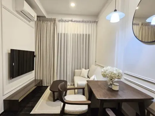 For rent, Park Origin Thonglor, high floor, beautifully decorated room, simple, elegant, looks very good, comfortable, hurry and reserve now.