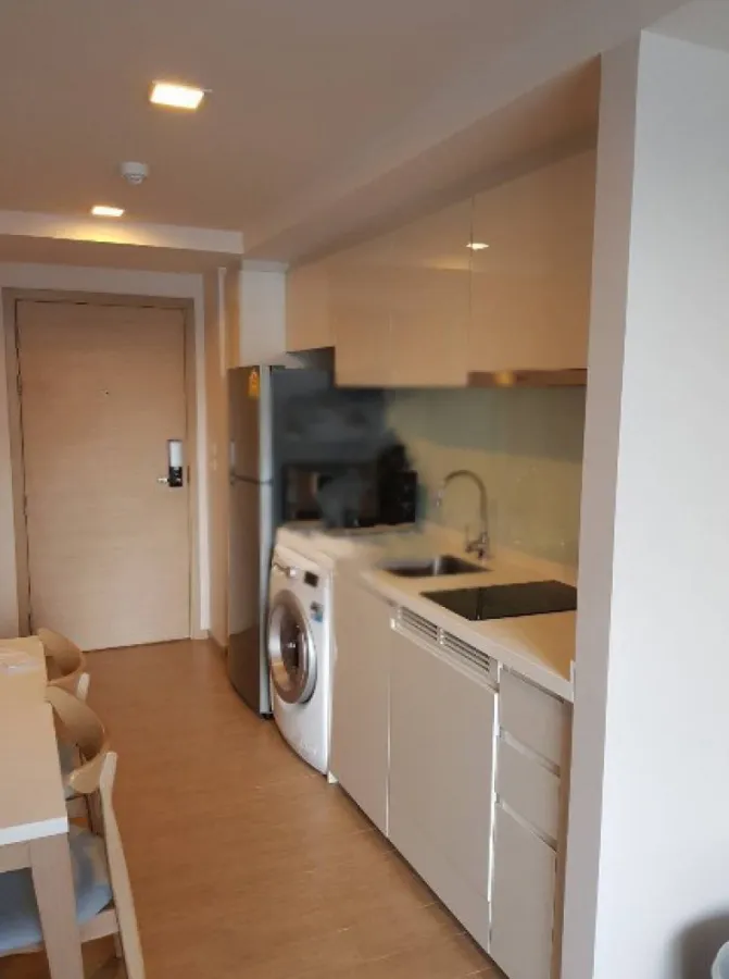 For rent, Lift @ 49, near BTS, convenient transportation, fully furnished, don't wait.
