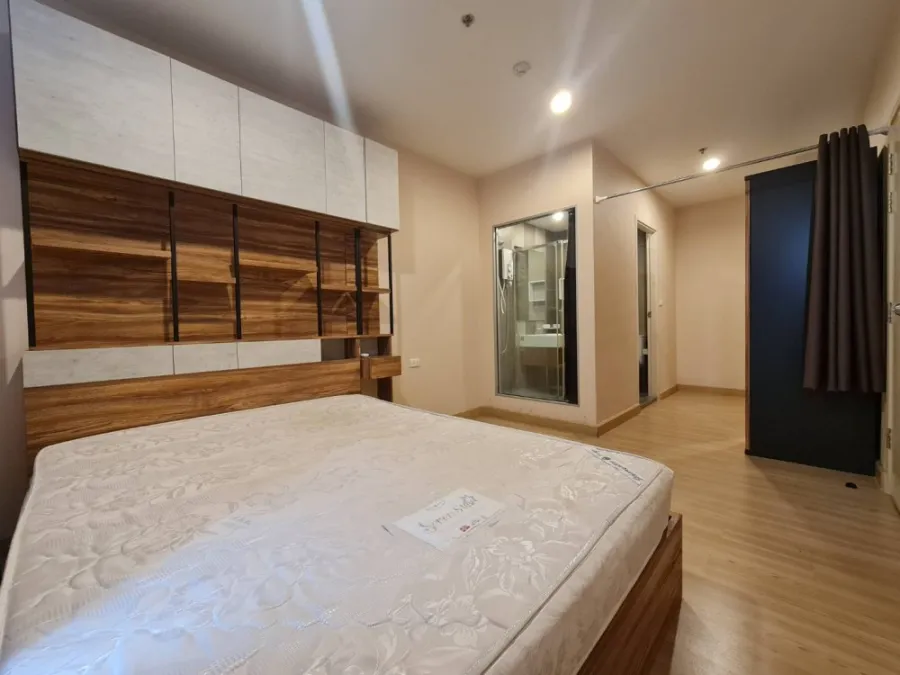 For rent, Motive Condo Sathorn - Wongwian Yai, 22nd floor, good view, nice decorated room. Fully furnished, reserve now