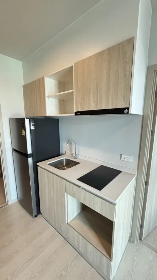 For rent: NUE Mega Plus Bangna, high floor unit, fully furnished, beautiful view. Book now before it's too late!