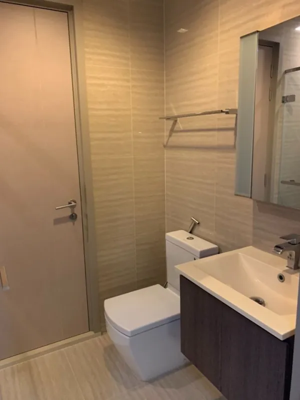 For rent THELINE Asoke-Ratchada 1 นอน 1 น้ำ ชั้น 5 ห้องเปล่า ราคาไม่แรง พร้อม walk-in closet ซื้อเลย