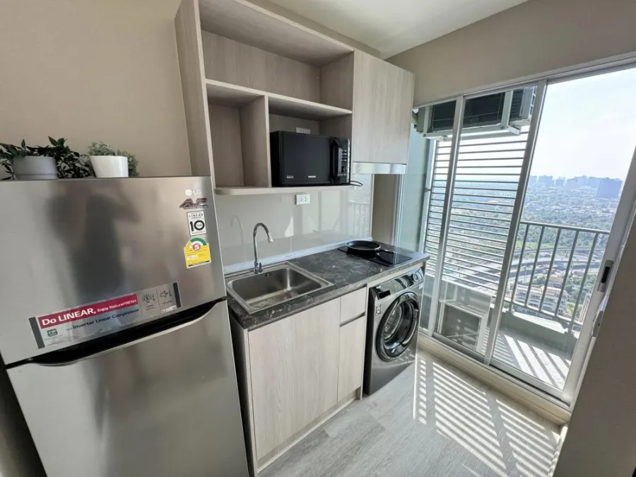 Condo for rent, Elio Sathorn-Wutthakat, studio room, 36th floor, city view, decorated in minimalist style, don't wait.