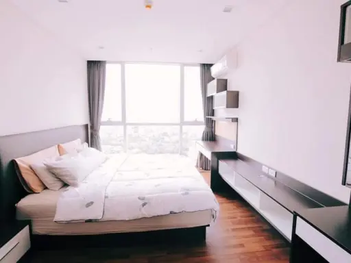 For rent, le luk condominium, size 50 sq.m., high floor, beautiful view, fully furnished, convenient, near BTS like this, need to book