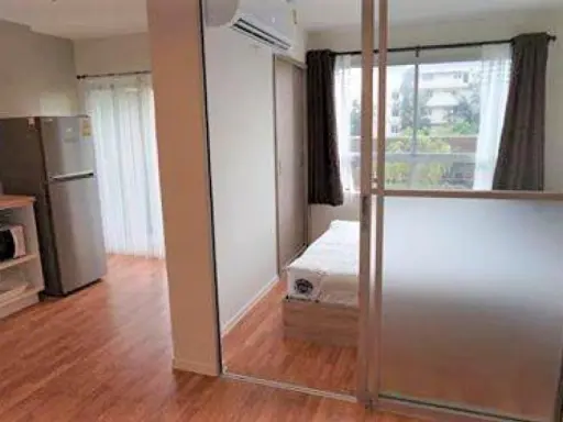 For Rent Lumpini Park Petchkasem 98 simple room decoration. But it's very nice, the view is very good, the room is good, you must book it.