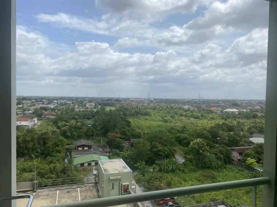 Condo for sale, Lumpini Park Petchkasem 98, 10th floor, has a clear view, plus a great price. Not coming to buy is that you missed something.