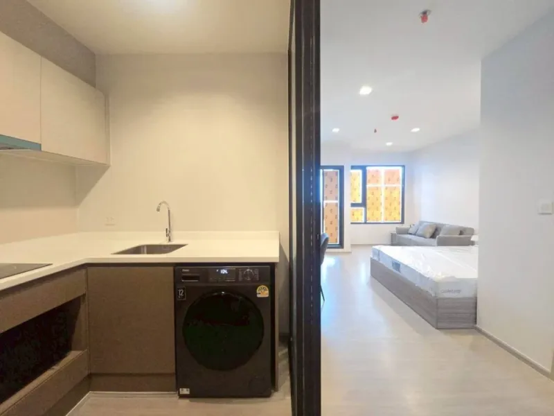 ให้เช่า Life Sathorn - Sierra ชั้น 29 (วิวสูง) ระเบียง ลมดี อากาศถ่ายเท ติดวอลเปเปอร์ให้ทั้งห้องทุกด้าน ห้ามพลาด