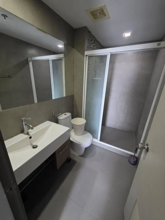 Condo for rent, Greenne Chaengwattana, 1 bedroom, 33 sq.m., north, not hot, canal view, ready to move in.