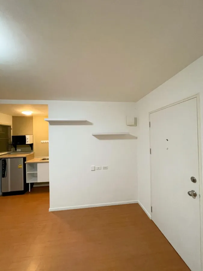 Condo for rent, Lumpini Township, Rangsit, Khlong 1, empty room for low budget people affordable price Interested in moving urgently?
