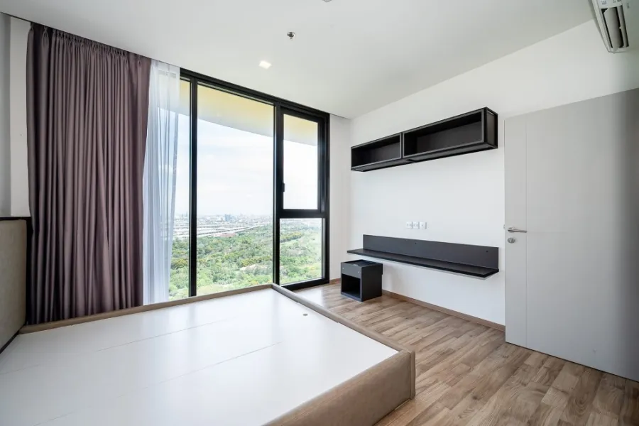 Sell The Line Chatuchak, Mo Chit, 2 bedrooms, 56 sqm., high floor, fully furnished, book now, don't miss it.
