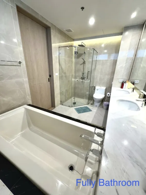 ให้เช่า The Royal Saladaeng ห้อง 150 SQ.M. พื้นที่กว้าง ฟังก์ชั่นครบ ตกแต่งสวยน่าอยู่สุดๆ