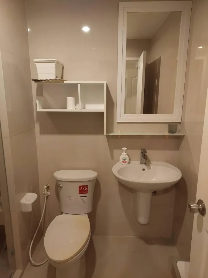 ให้เช่า Manor Sanambinnam ห้องหน้าอยู่ ชั้นสูง มีระเบียงในตัว รีบจองเลย