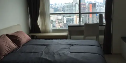 Foe rent Life Ratchadapisek 1ห้องนอน ชั้นสูง วิวเมืองสุดเริ่ด เฟอร์แน่น เครื่องใช้ไฟฟ้าครบ เช่าด่วน