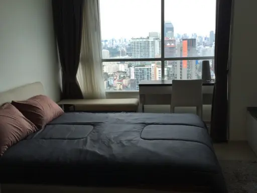 Foe rent Life Ratchadapisek 1ห้องนอน ชั้นสูง วิวเมืองสุดเริ่ด เฟอร์แน่น เครื่องใช้ไฟฟ้าครบ เช่าด่วน