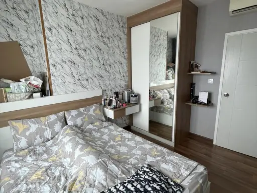 Urgent. Condo, 27th floor, corner room, not crowded. Beautiful city view at Centric Tiwanon Station for sale.