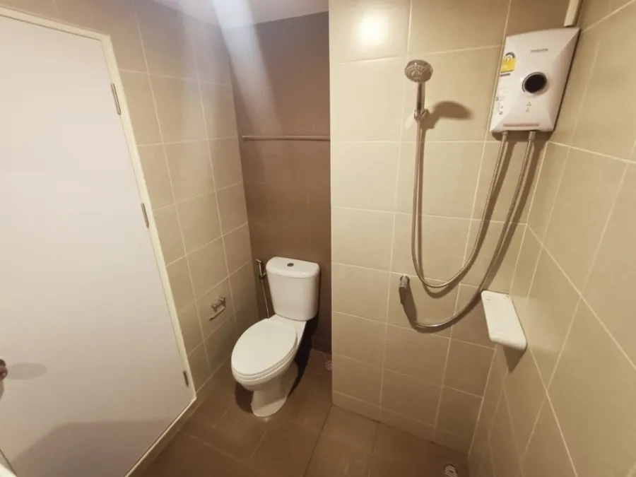 For rent, Lumpini Ville Chaengwattana-Pak Kret Station, room ready to move in. Complete in one place Just come and move in.
