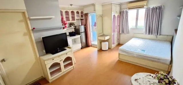ขาย ลุมพินี คอนโดทาวน์ รัตนาธิเบศร์ ห้องพร้อมเฟอร์ ห้องมุม ไม่ติดใคร จองเลยดีแบบนี้ไม่จองคือพลาด!!! images