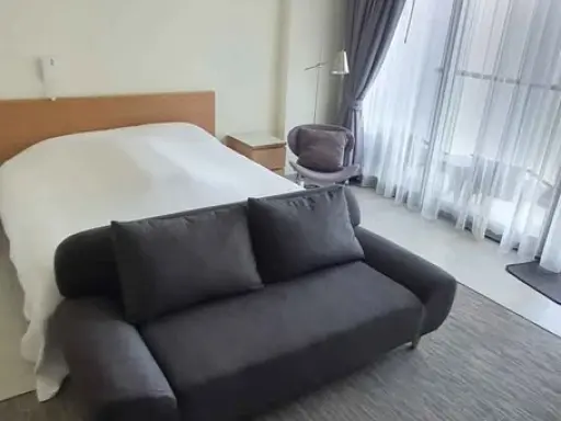 For rent: Zire Wongamat, corner room with privacy, good location, comes with complete facilities, reserve now!