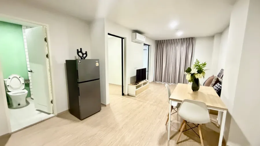 For rent: Twize Future Rangsit, 4th floor. Nice, fully furnished unit. Book now! Don't miss out!