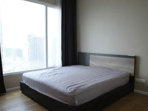 Condo for rent, The Saint Residences, spacious room. Great usable space, good price, hurry and reserve it.