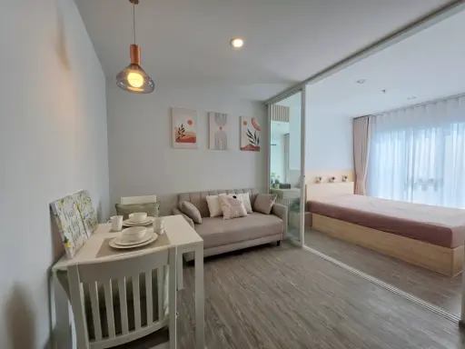 For rent: Regent Home Bangna, Building B, very high floor, river view, excellent ventilation. Book now!