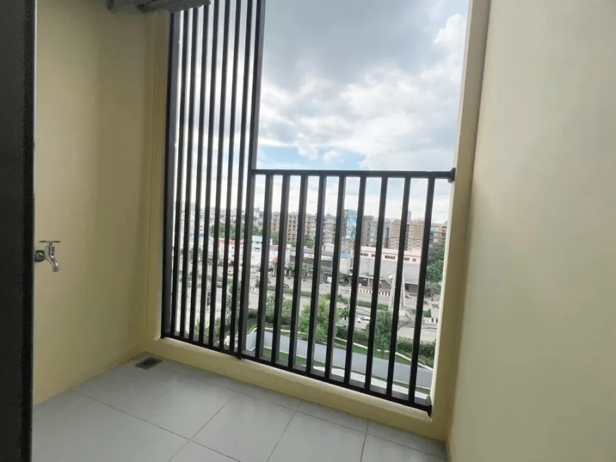 For rent Chewathai Kaset Nawamin, bright, comfortable room. Fully decorated with furniture and electrical appliances ready to use.