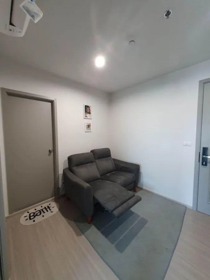 Condo for rent, The Parkland Petchkasem 56, North room, very minimal decoration You can just drag your bag in.