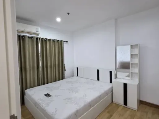 Selling a fully furnished, 9th-floor unit at The Parkland Taksin-Thapra. A great place to live! Don't miss out!