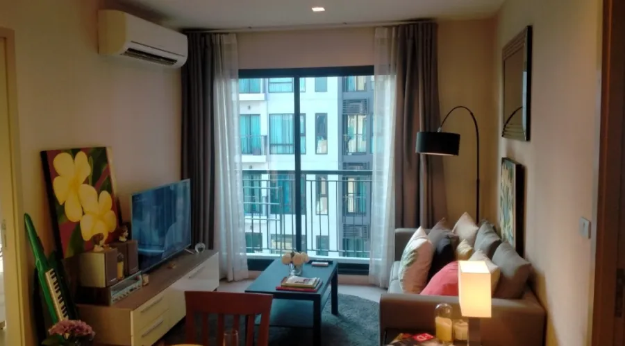 ขาย ให้เช่า!! คอนโด ริทึ่ม สุขุมวิท 36-38 ชั้น 20 ห้องมุม เฟอร์นิเจอร์ครบครัน หิ้วกระเป๋าเข้าอยู่ได้ทันที จองเลย!!