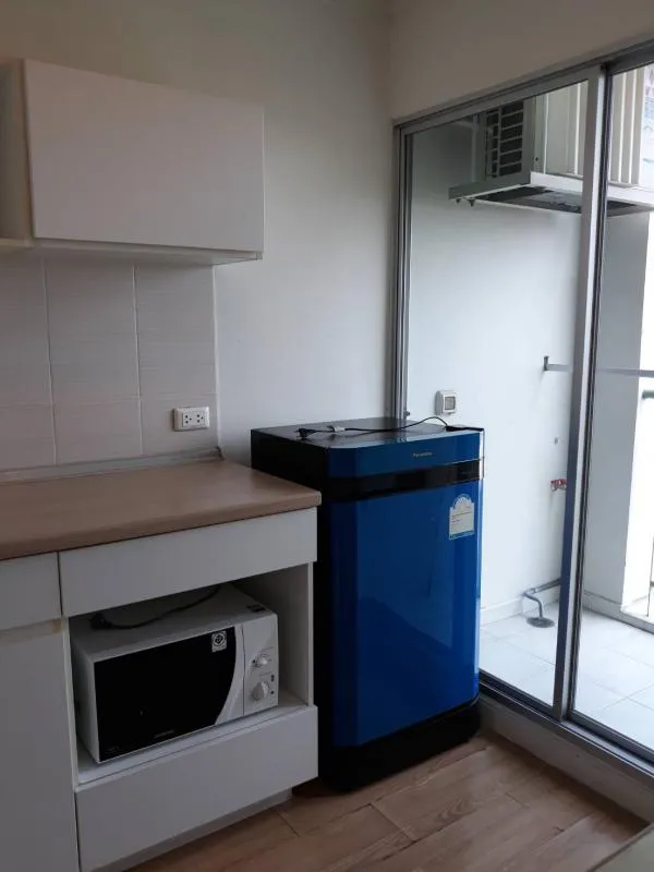 Condo for rent, Lumpini Ville Chaengwattana-Pak Kret. high floor, cool breeze Get a great view of the city. Cheap price. If you don't reserve, you're missing out.