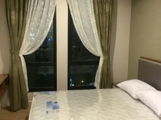 For rent The Capital Ratchaprarop-Vibha. New interior, 1 bedroom, fully furnished, 2 layers of curtains, soft sofa, satisfied. Book now. Hurry up.