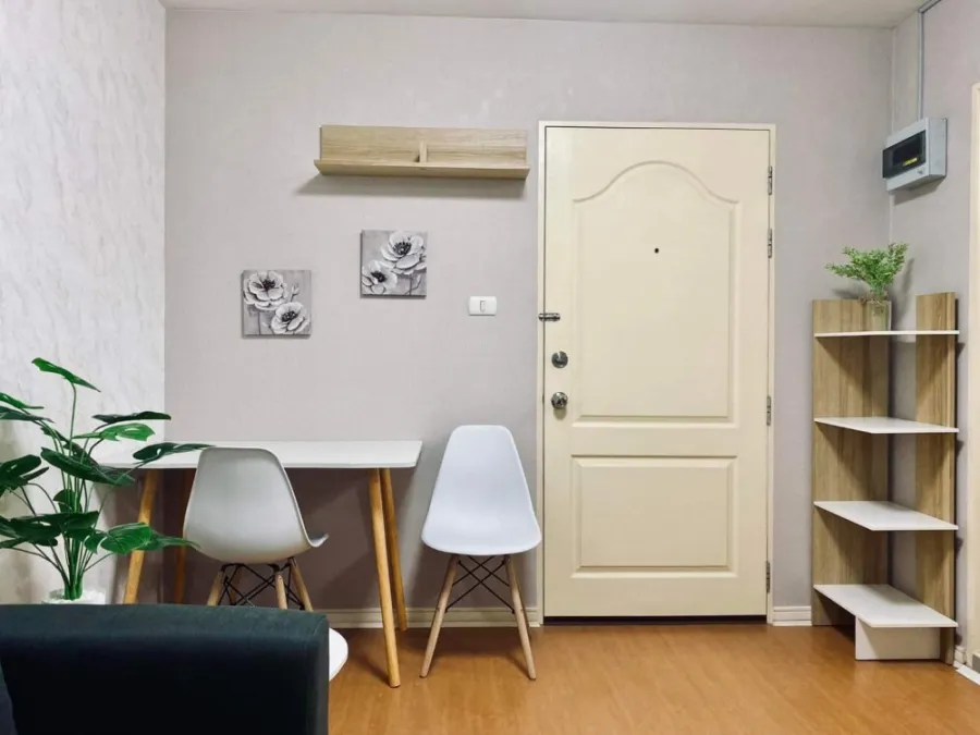For rent, Lumpini Condo Town Rattanathibet, beautiful looking room, complete electrical appliances Hurry up to reserve now.