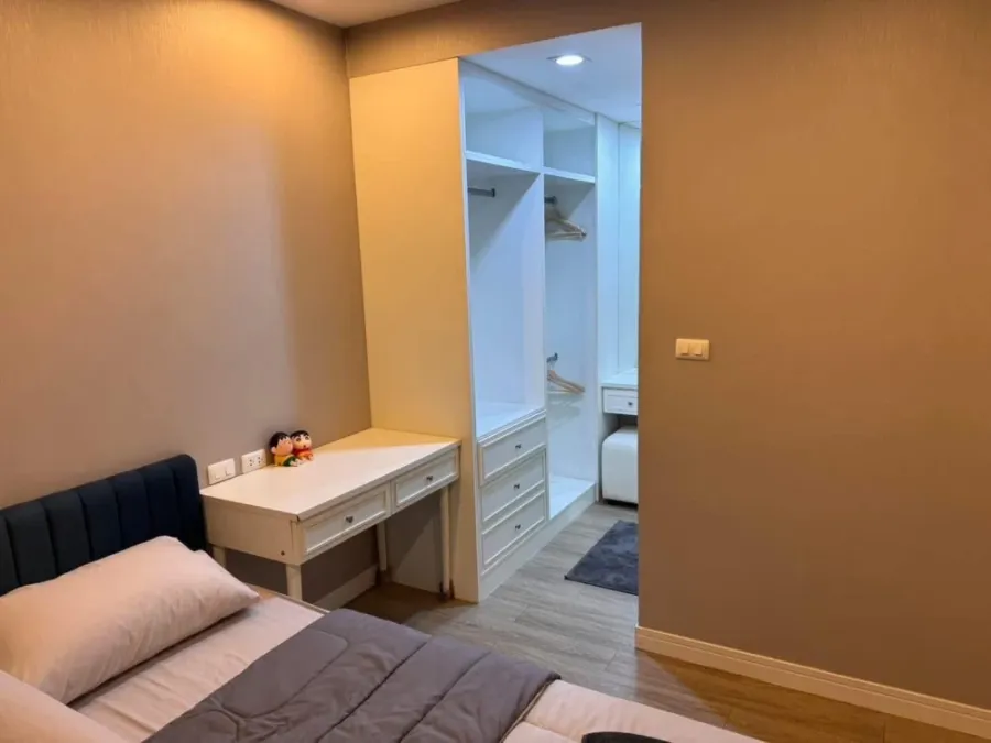 For rent: The Blu X Bangsaen, 1 bedroom, 1 bathroom, dressing area, good location, beautiful sea view, reserve now.