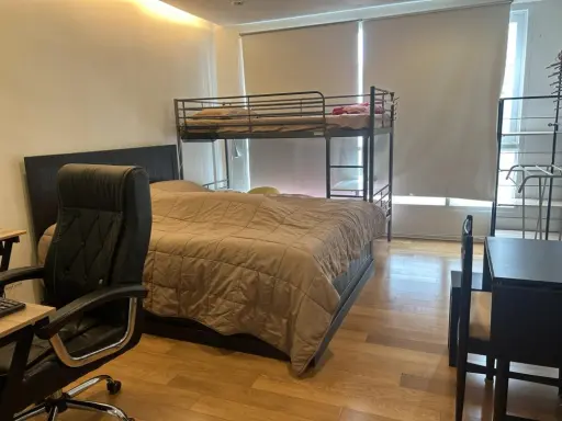 For sale 15 Sukhumvit Residences, room ready to move in Complete set of furniture Don't scroll past. Good like this, reserve quickly.