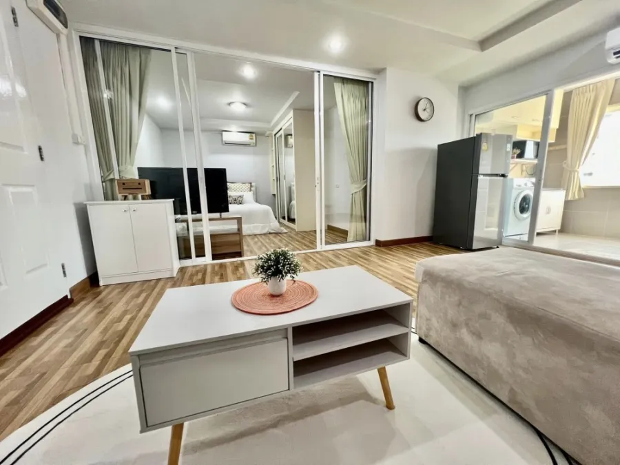 ให้เช่า Happy condo รัชดา 18 ตกแต่งสวย เฟอรื+เครื่องใช้ไฟฟ้าครบ พร้อมจองได้เลยจ้า