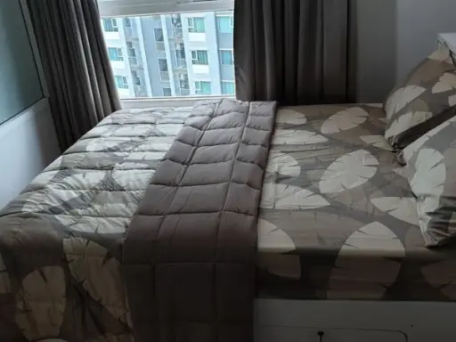 For Rent The Parkland Grand Taksin, the most beautiful room, built-in kitchen, rent now, can't find anywhere else. images