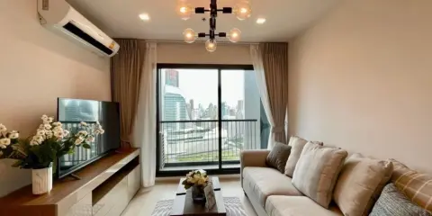 ให้เช่า Life One Wireless ชั้นสูง วิว Central Embassy ห้องตกแต่งเรียบหรู มีสไตล์สุดๆ ไม่จองพลาดมาก