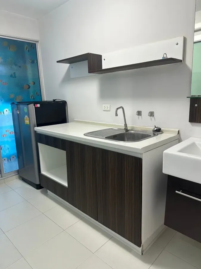 Smart Watcharapol apartment for rent. Fully furnished, ready to move in. Affordable price. Just bring your belongings and you can move right in!