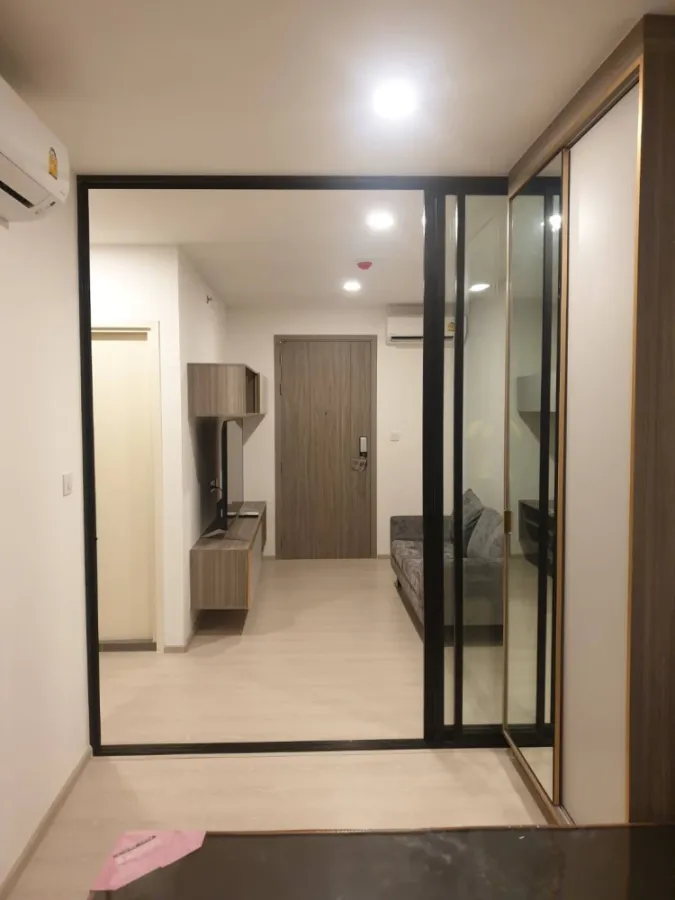 Knightsbridge for rent Phaholyothin-Inter The room is very nice, fully furnished, easy to travel. If you miss it, you will regret it.
