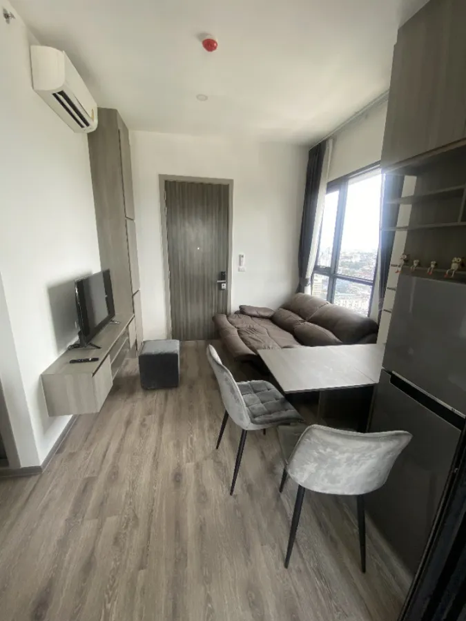 Condo for rent, Knightsbridge Prime On Nut, corner room, beautiful view, fully furnished, ready to move in, convenient to travel, don't miss it!!