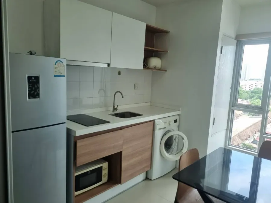 For rent: Centric Tiwanon Station, a nice room with complete amenities at an amazing price. Don't miss out!