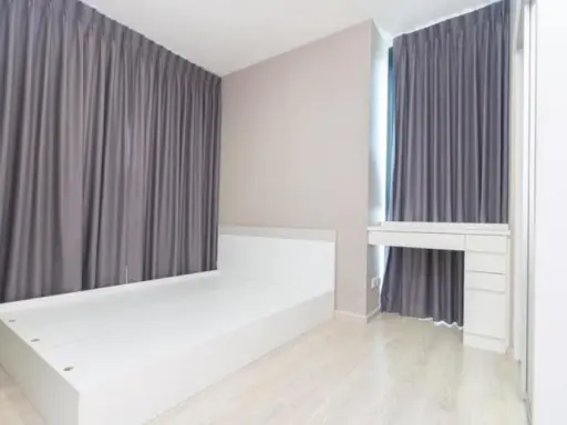 Condolette Midst Rama 9 for sale, fully furnished, in a prime location in the heart of the city. With the beauty that everyone will fall in love with, book now.