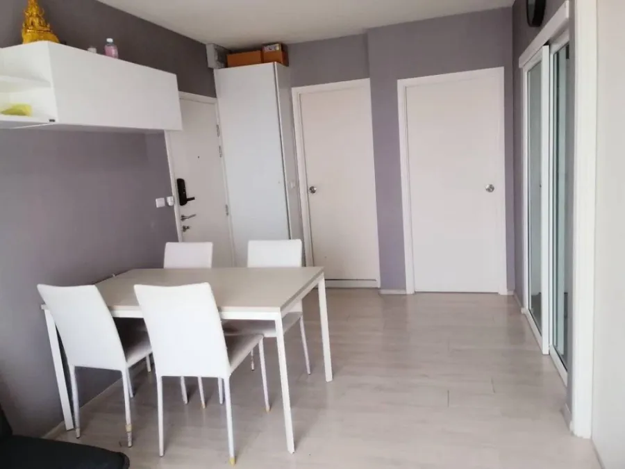 Sell/rent Aspire Ratchada-Wongsawang The corner room is private and not connected to other rooms. Live as a family comfortably. Hurry up to reserve.
