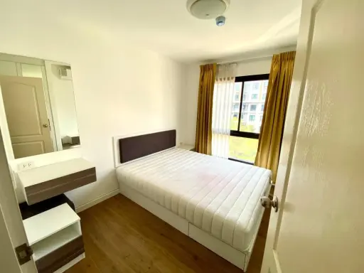 For rent, I Condo Salaya, view of trees and swimming pool, very good atmosphere, electrical appliances are ready to use, don't miss it.