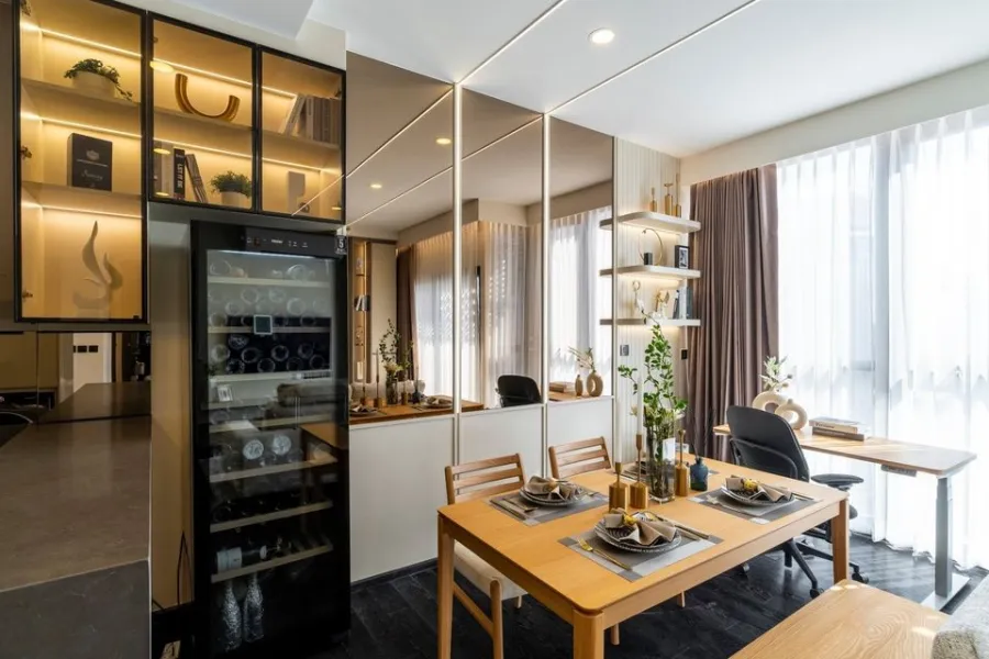 For sale or rent, Park Origin Thonglor, 19th floor, very beautiful view, corner room, elegantly decorated, awesome Buit-In, book now.