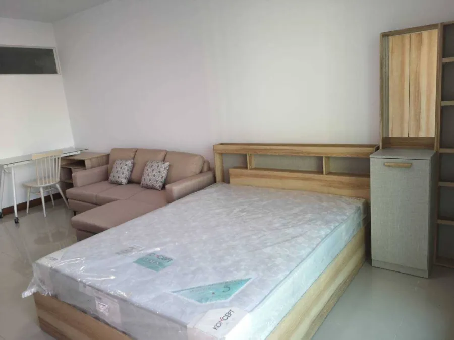 For rent: Supalai River Resort, spacious room with facilities, river view, interested, book now.